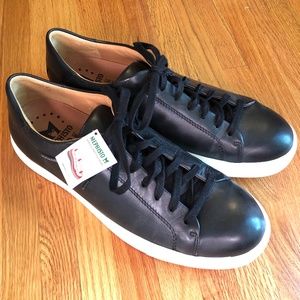 Mephisto Cristiano Size 10 Men's Black Sneaker with White Sole.  New with Tags.